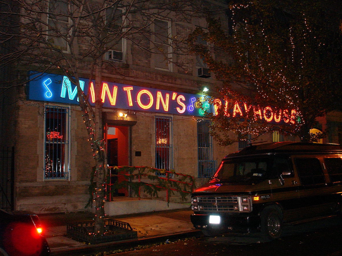Any NYC neighborhood guide will lead you to the amazing jazz venue, Minton’s Playhouse in Harlem.