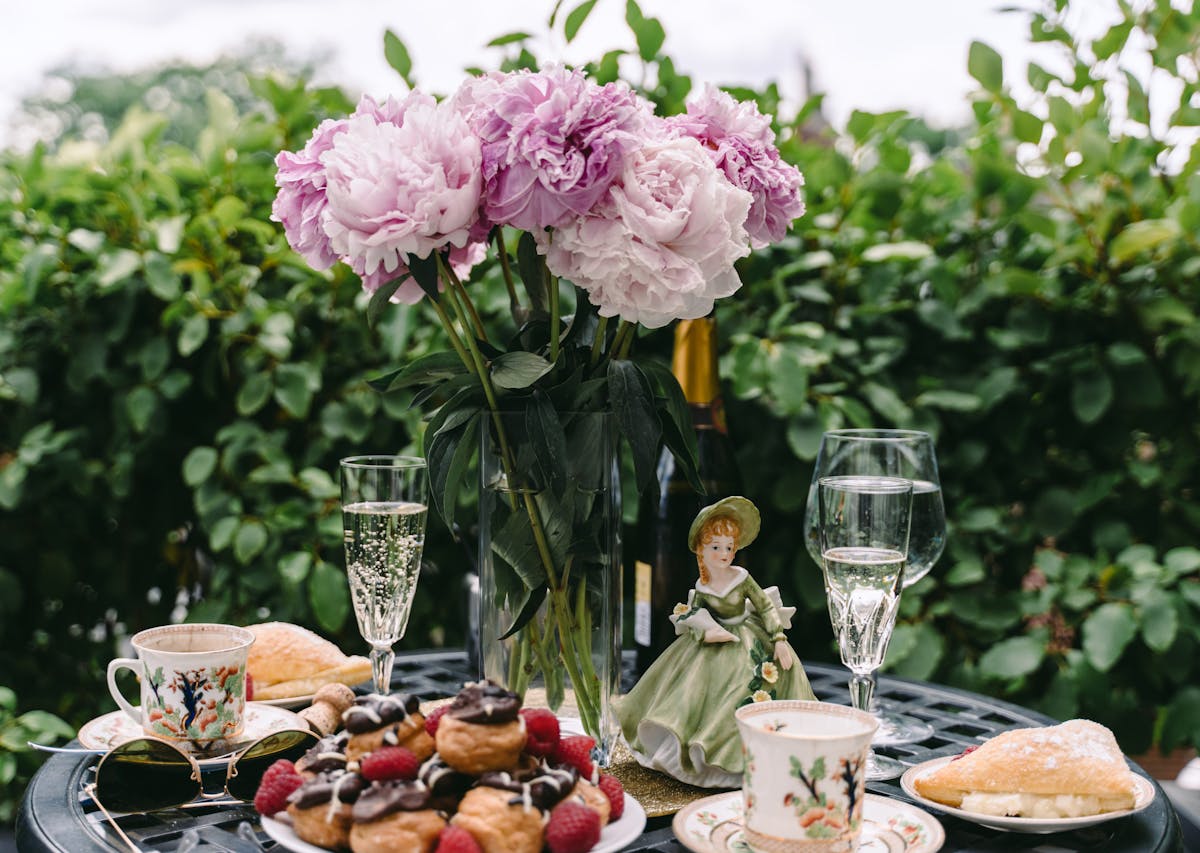 Weekend champagne brunch